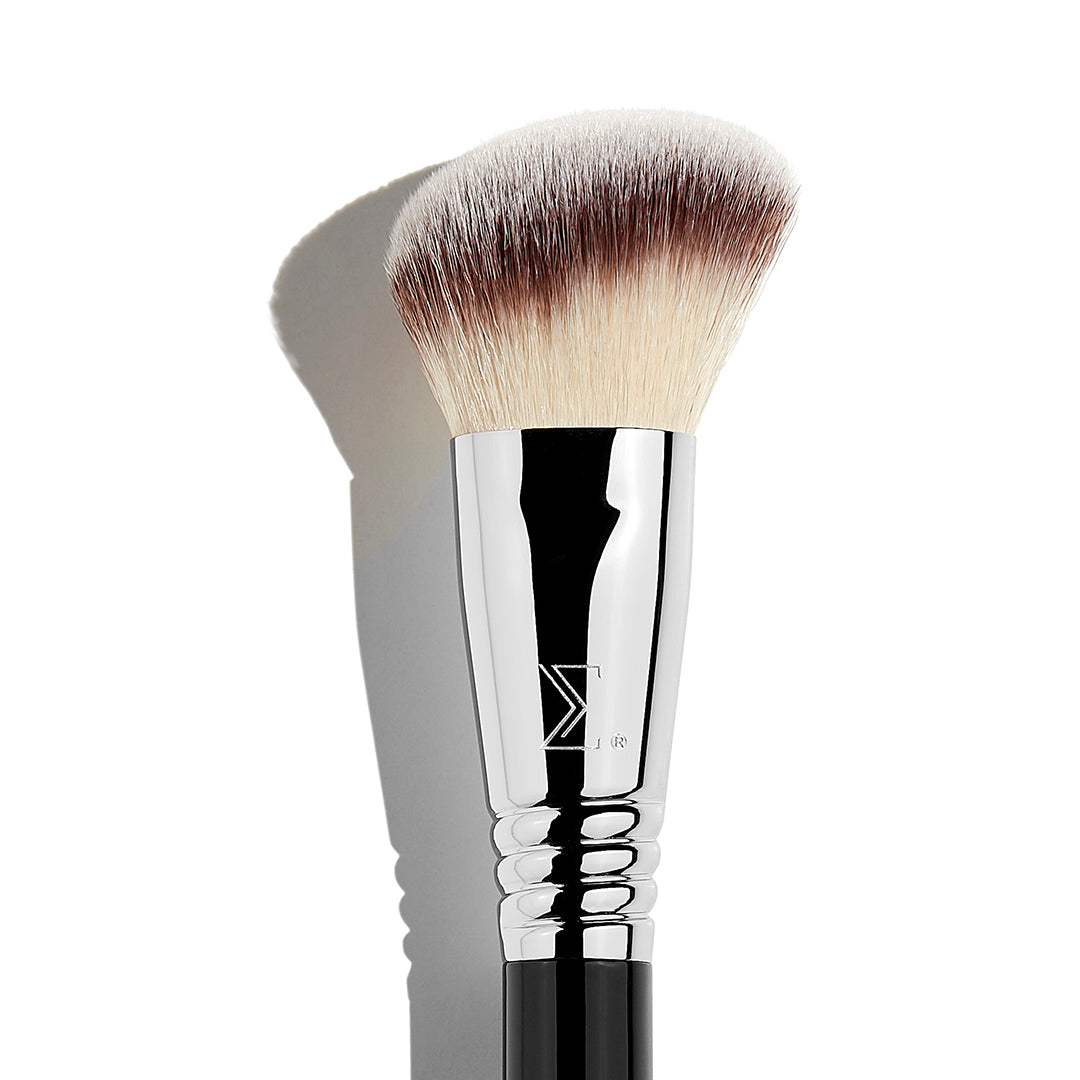 Sigma Face Brushes F43 Soft Angled Cheek Brush pinceau blush incliné
