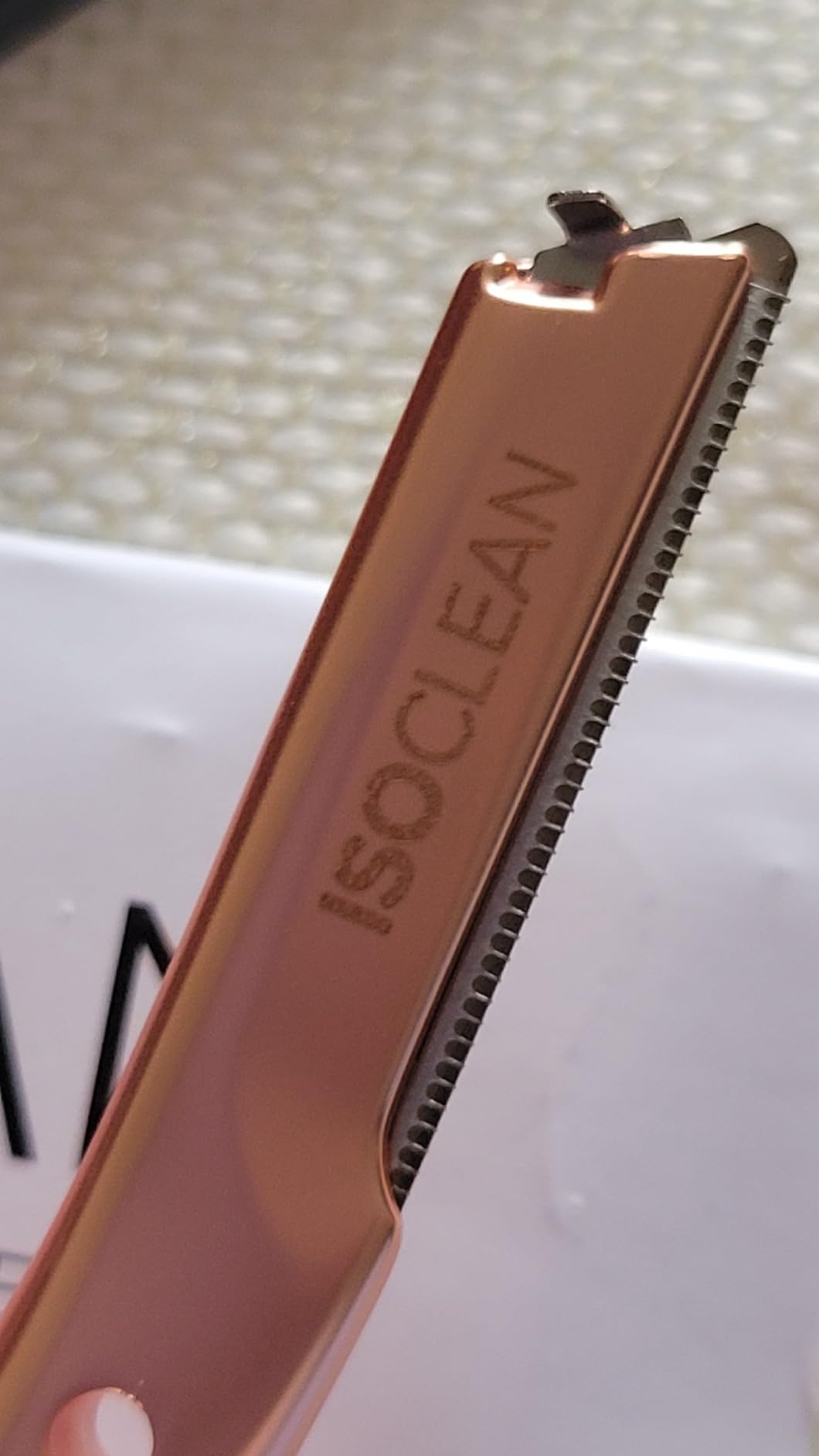 TYVEK ISOCLEAN Makeup Accessories ISOCLEAN Rasoir Dermablade rose gold 5 lames de rechange