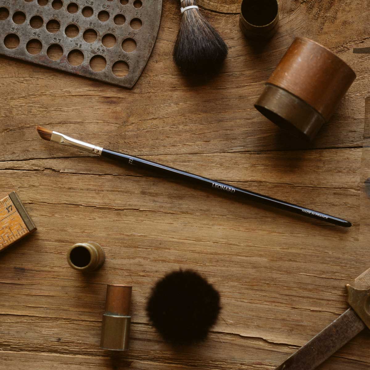 Léonard 1779 Pinceaux Eyeliner n°273 pinceau plat biseauté