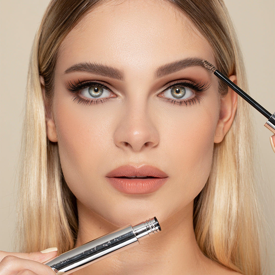 Sigma Brow Makeup Tint + Tame Brow Gel - Tinted gel sourcils Light