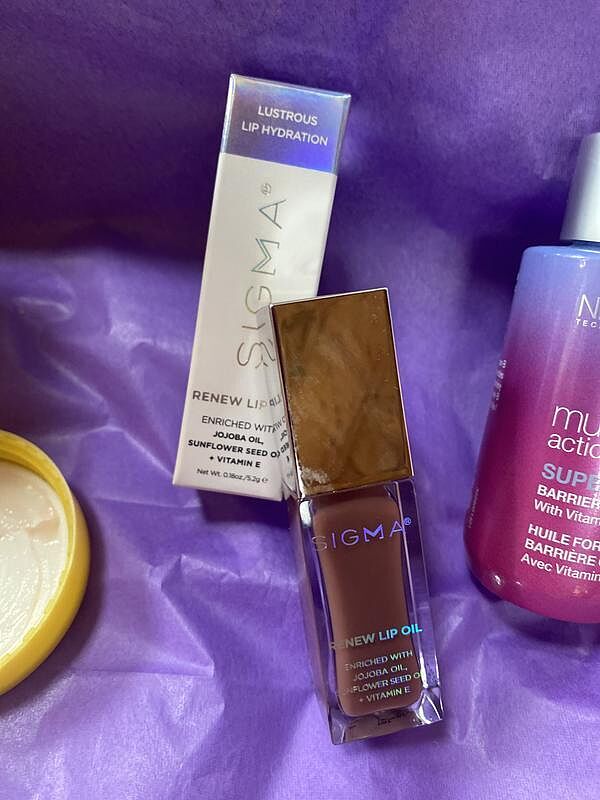Sigma Lip Makeup Renew Lip Oil huile lèvres Hush 5,2 g rose transparent