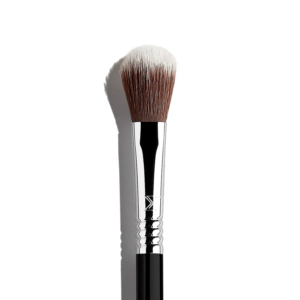 Sigma Face Brushes F03 High Cheekbone Highlighter™ pinceau illuminateur