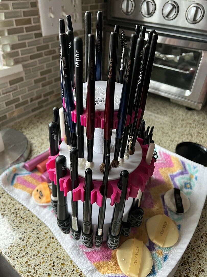Sigma Brush Care Dry'n Shape® Tower Face & Eyes séchoir à pinceaux