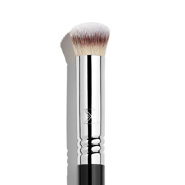 Sigma Face Brushes F62 Soft Under Eye Perfector pinceau anti-cernes