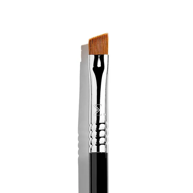 Sigma Eye Brushes E68 Line Perfector™ Brush pinceau eyeliner biseauté