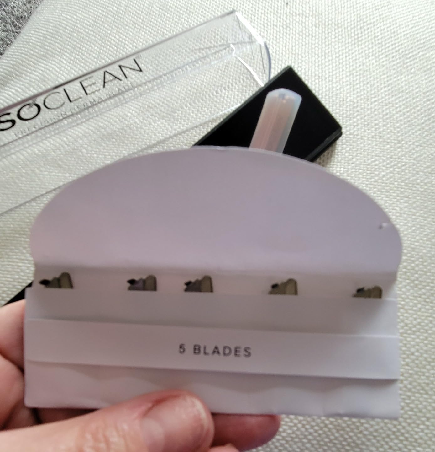 TYVEK ISOCLEAN Makeup Accessories ISOCLEAN Rasoir Dermablade rose gold 5 lames de rechange