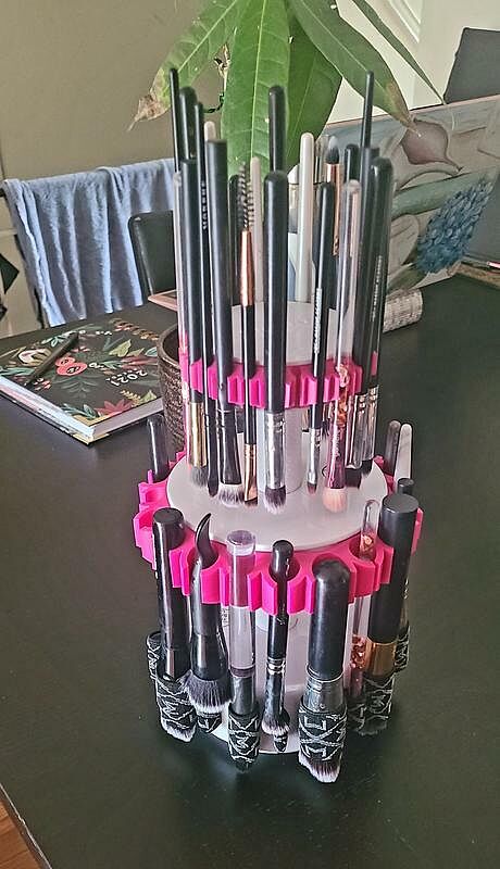 Sigma Brush Care Dry'n Shape® Tower Face & Eyes séchoir à pinceaux
