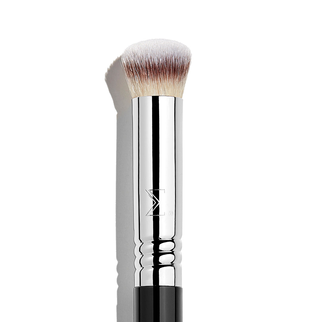 Sigma Face Brushes F62 Soft Under Eye Perfector pinceau anti-cernes