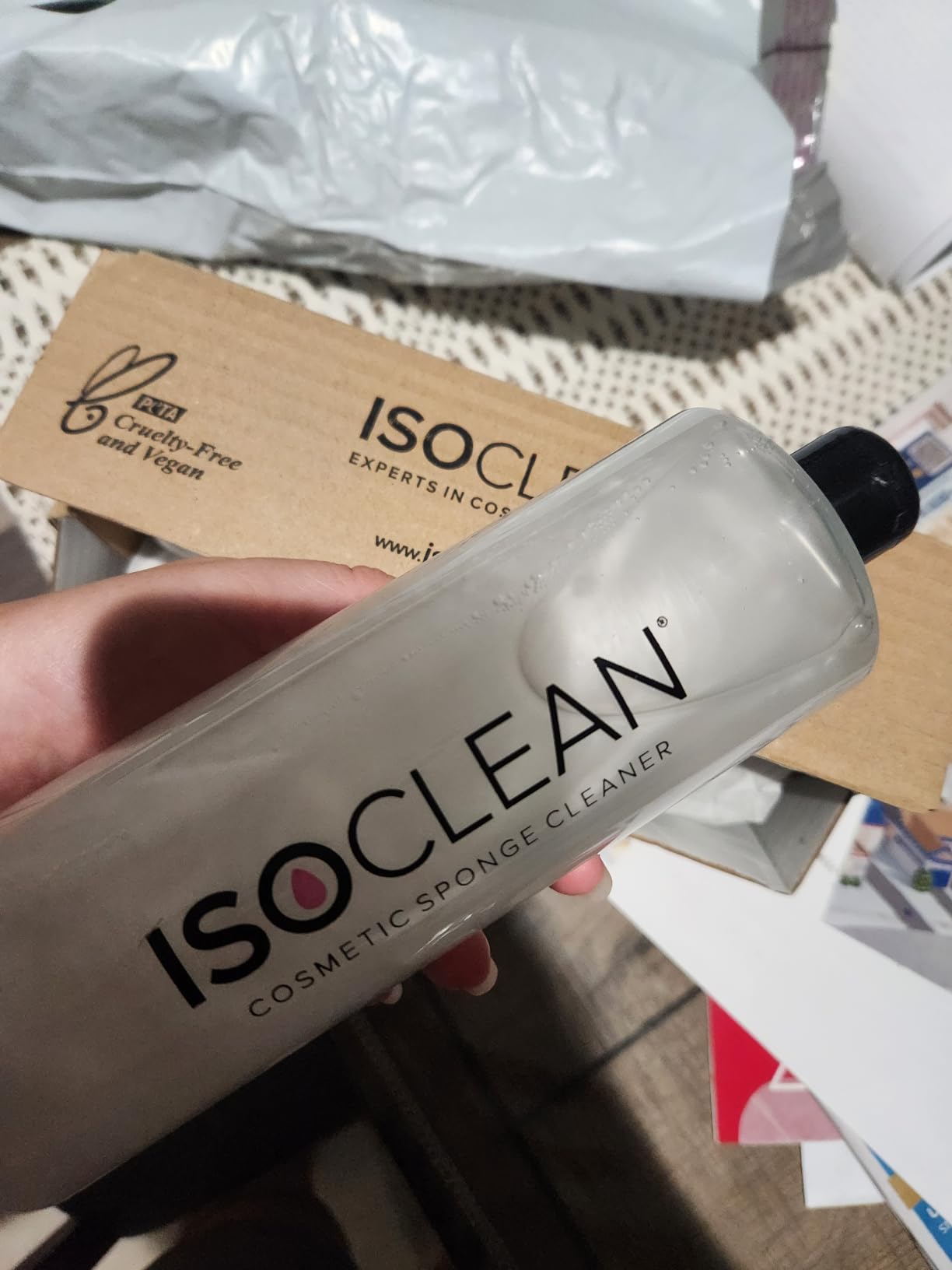 TYVEK ISOCLEAN Sponge Cleaners nettoyant éponge à maquillage 525 ml végan