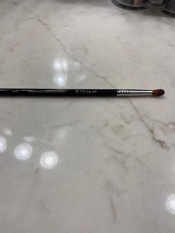Sigma Eye Brushes E42 Precision Firm Blender™ Brush pinceau estompeur dense