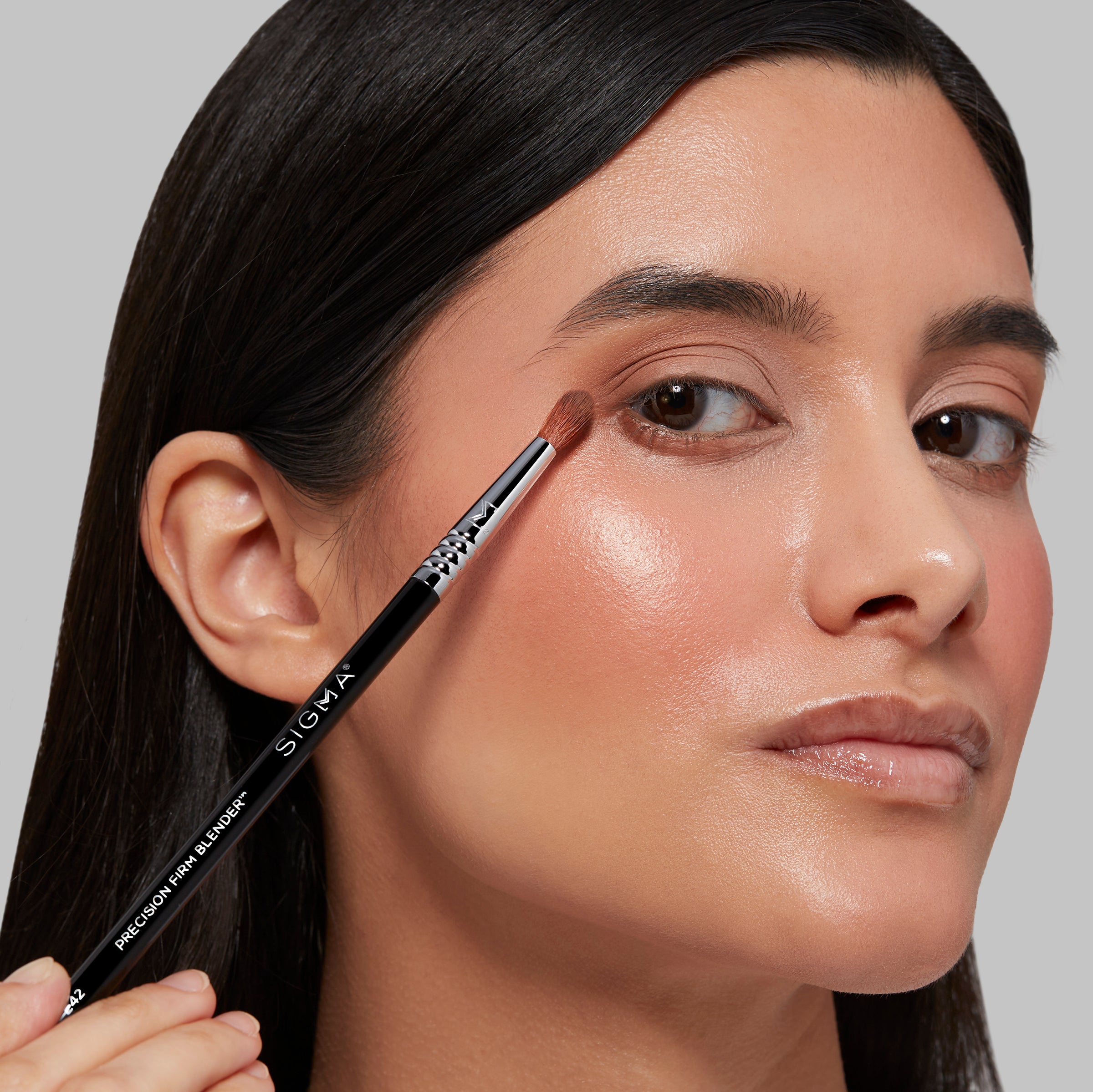 Sigma Eye Brushes E42 Precision Firm Blender™ Brush pinceau estompeur dense