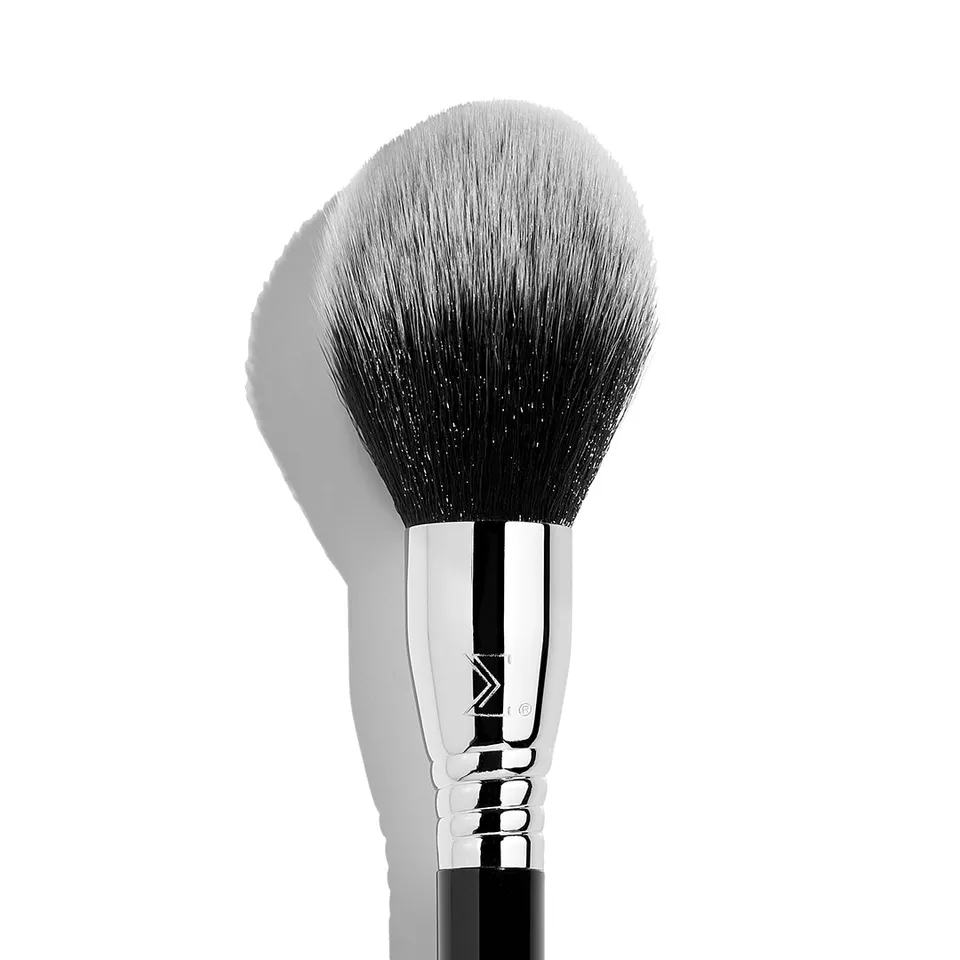 Sigma Face Brushes F24 All-Over Powder™ Brush pinceau poudre visage