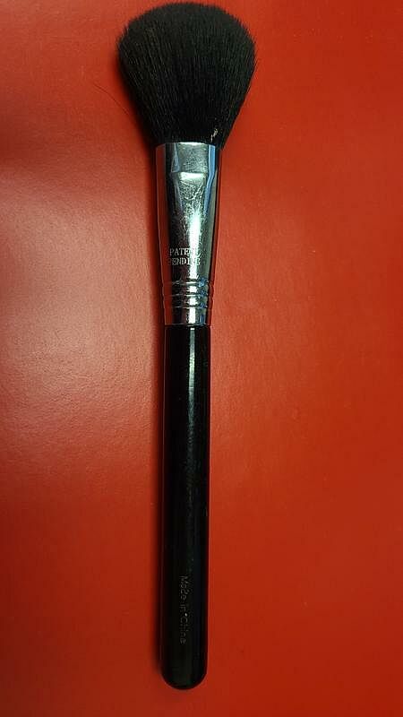 Sigma Face Brushes F10 Powder/Blush Brush pinceau blush et poudre